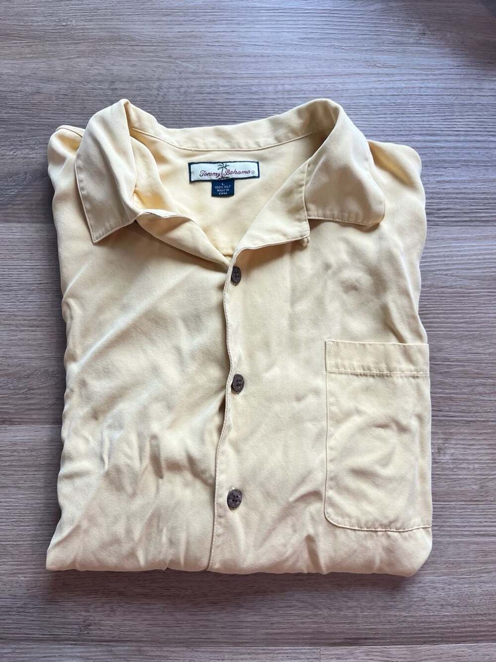 Tommy Bahama, 100% Silk Butter Yellow Short Sleeve Button Up, Beach Vacation, L